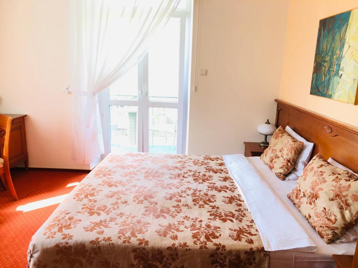 Halina Bed & Breakfast 4*